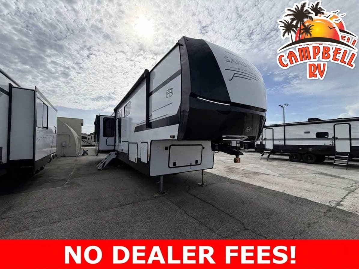 2027 Forest River Sandpiper 3900HBLR