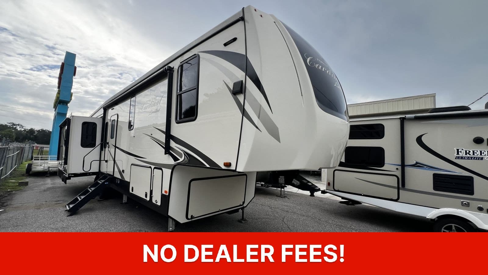 2021 Forest River Cardinal Ltd 366DVLE