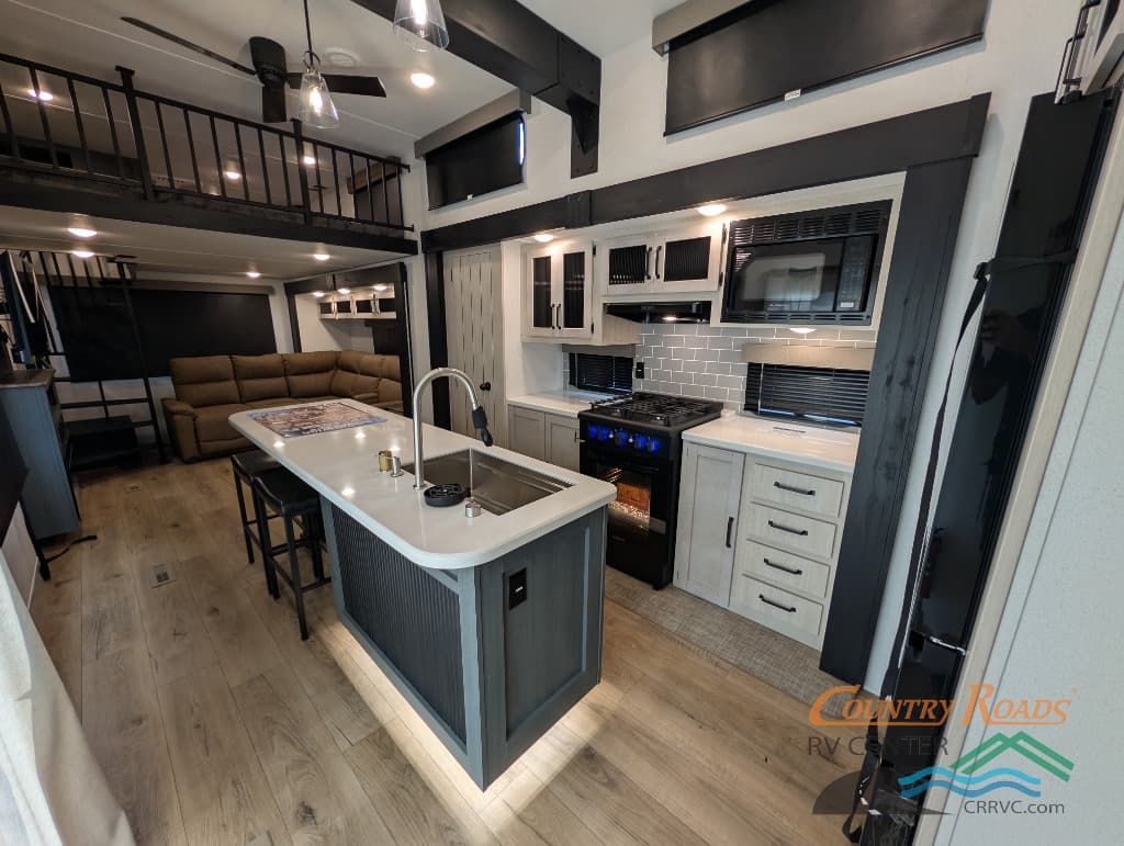 2026 Forest River Puma Vista 423LFT