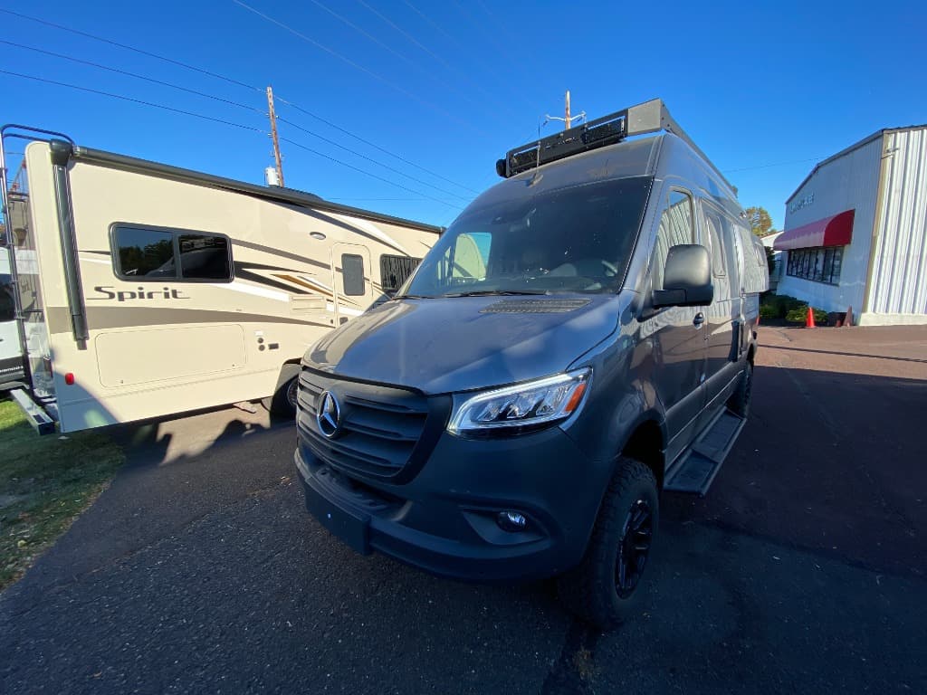 2025 Winnebago Revel MTRH.