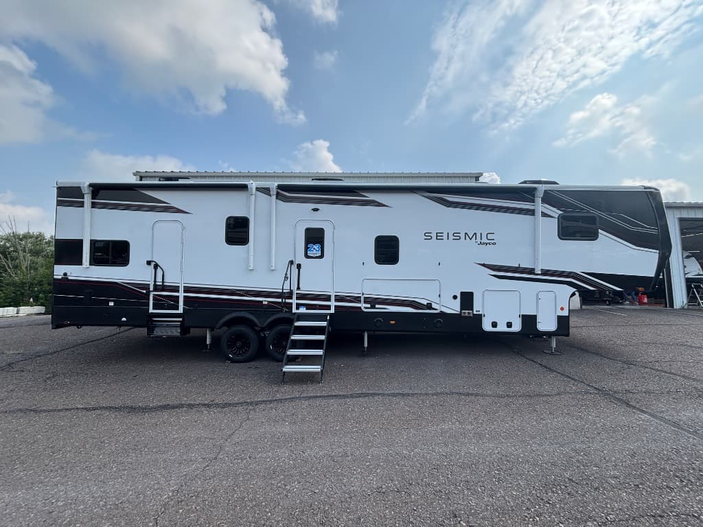 2026 Jayco Seismic