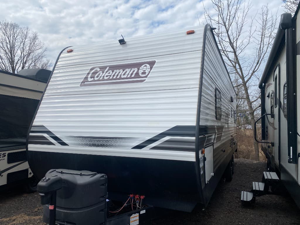 2022 Dutchmen Coleman Lantern Series — photo 1 of 8