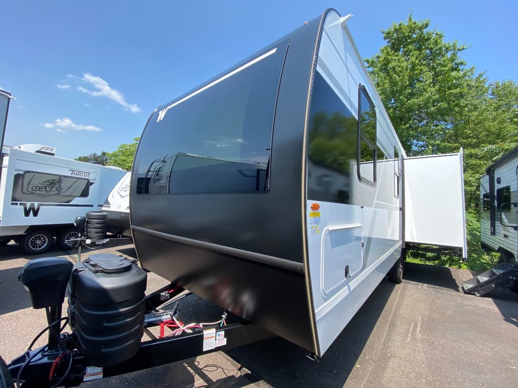 2026 Winnebago Thrive 24RKS