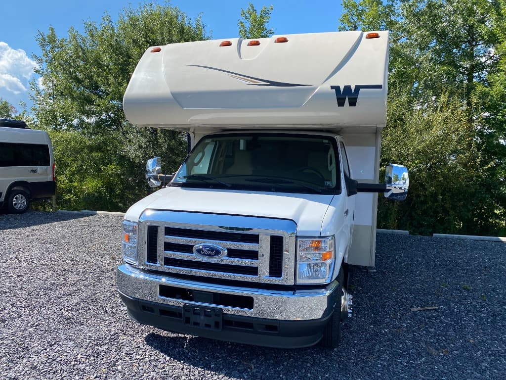 2023 Winnebago Spirit 25B