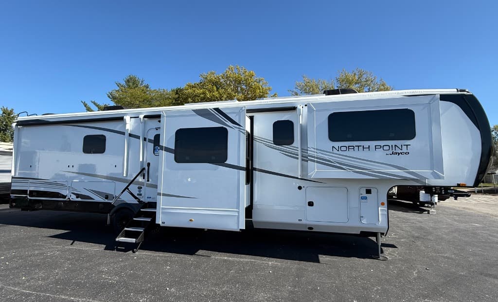 2026 Jayco North Point 382FLRB
