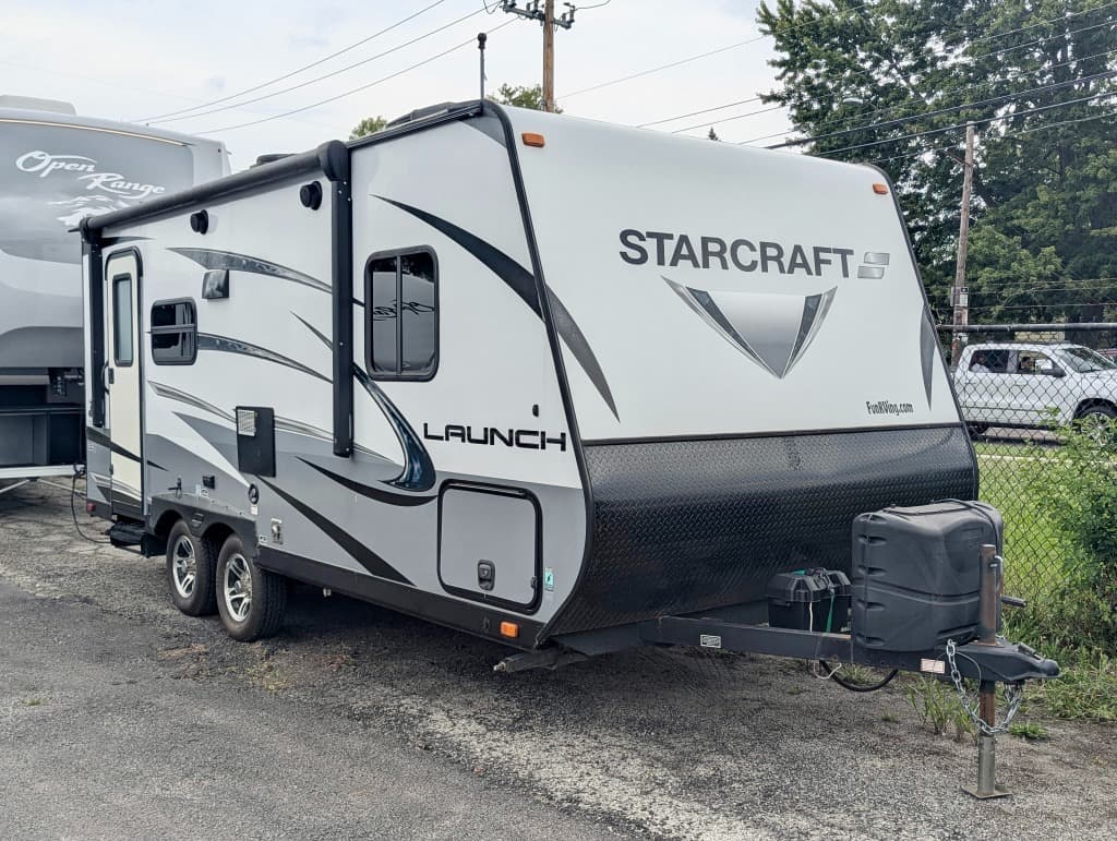 2018 Starcraft Launch Outfitter 21FBS