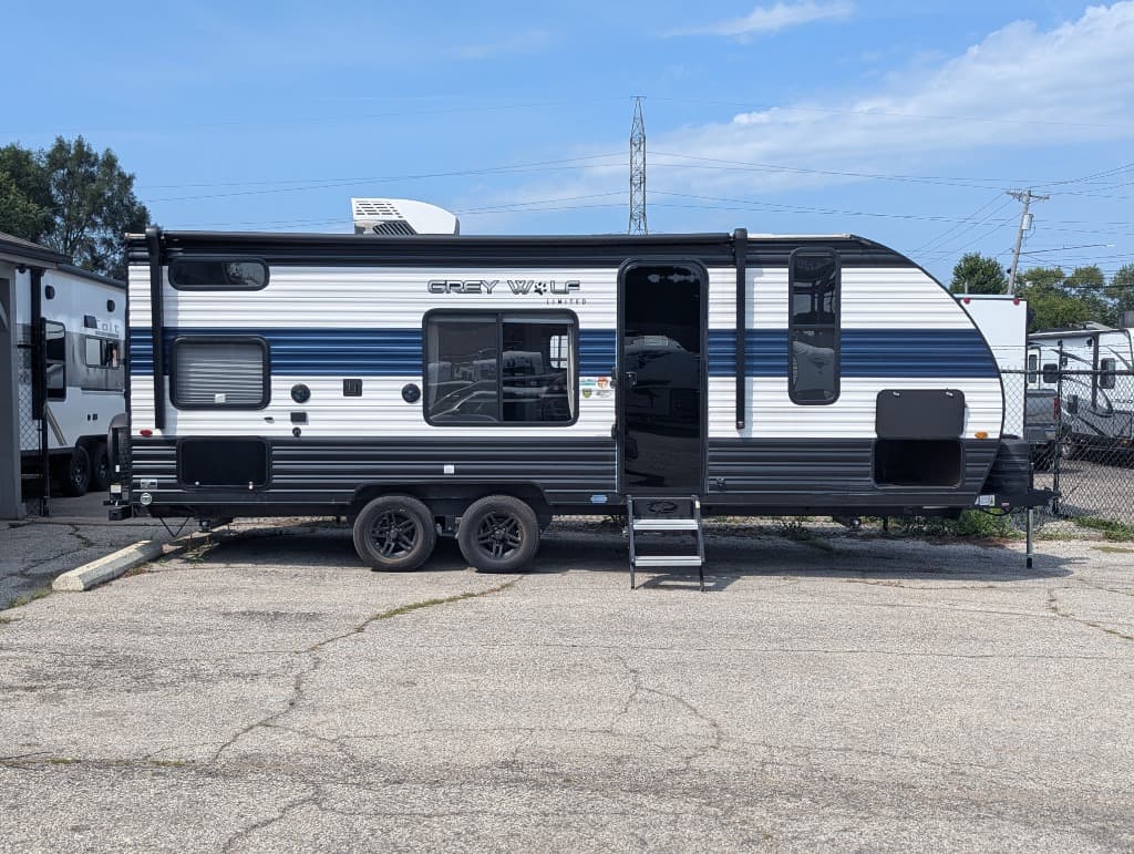 2023 Forest River Cherokee Grey Wolf 22MKSE