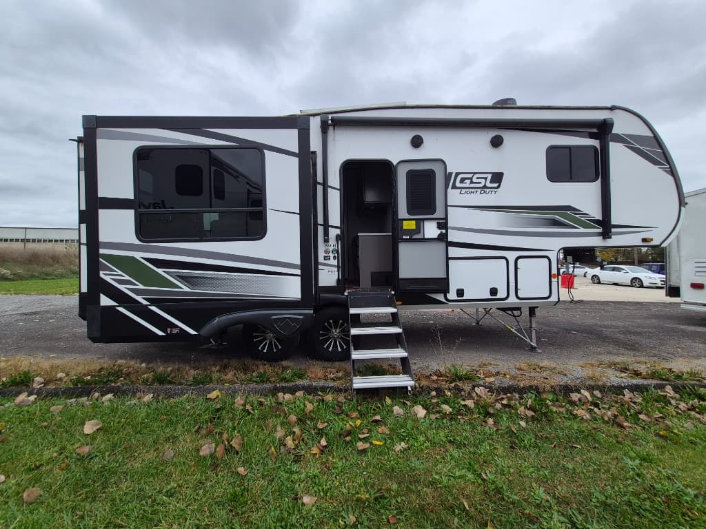 2024 Starcraft GSL Light Duty 244RLS