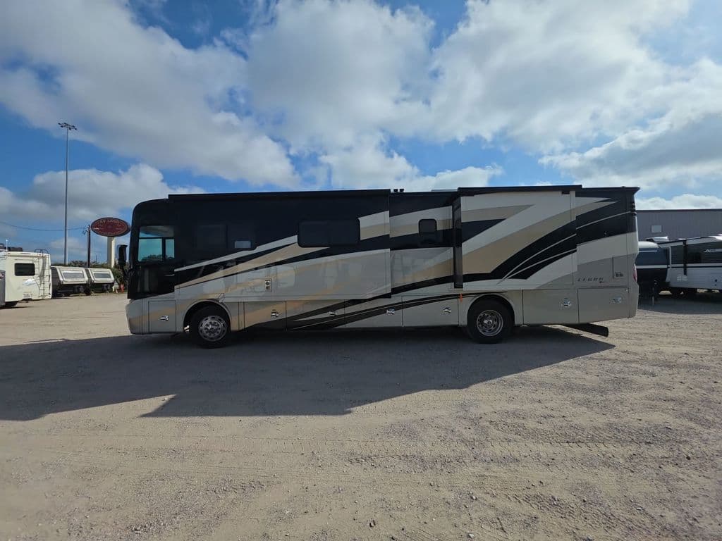 2021 Tiffin Allegro RED 38 KA