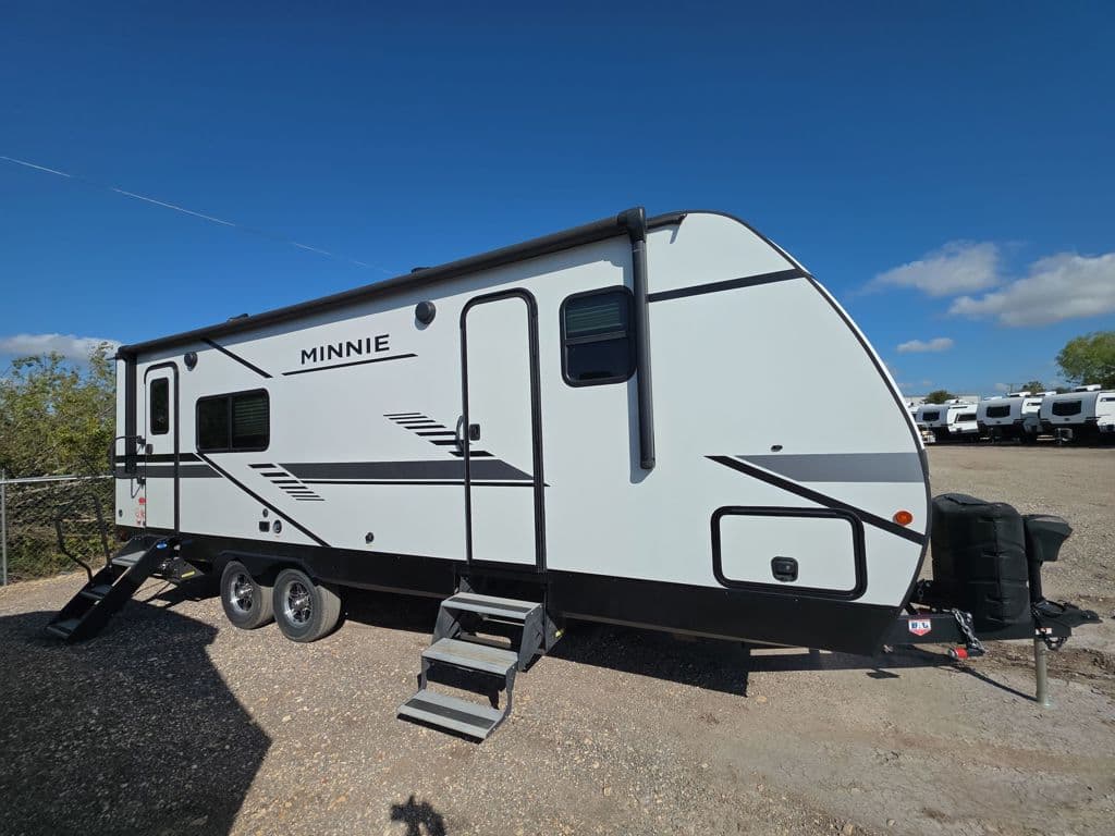 2022 Winnebago Minnie 2529RG