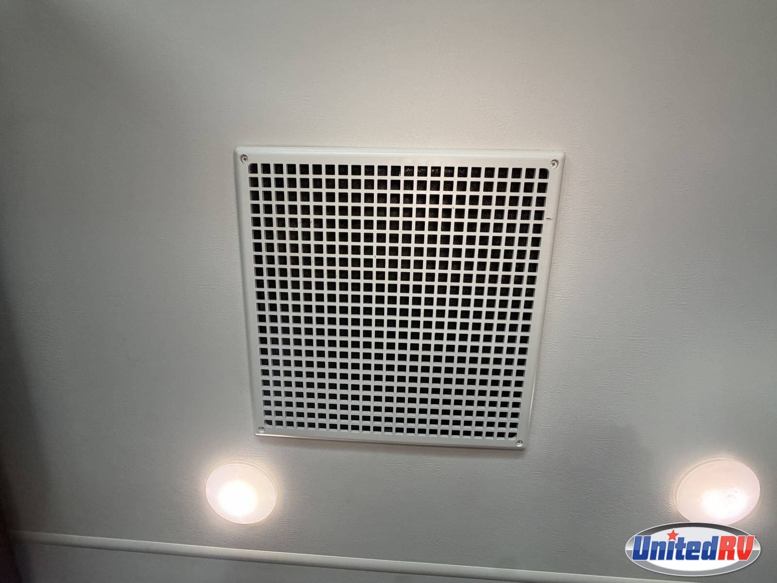 2020 Winnebago Porto 24P — photo 1 of 3
