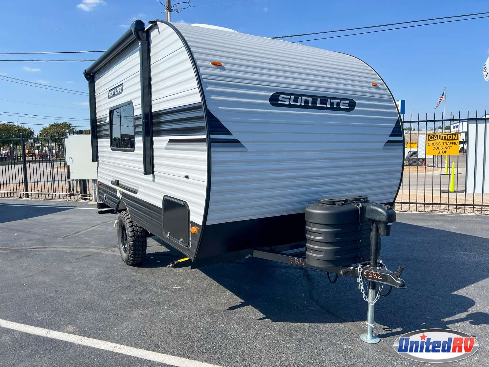 2026 Sunset Park RV Sunlite 16BH — photo 1 of 8