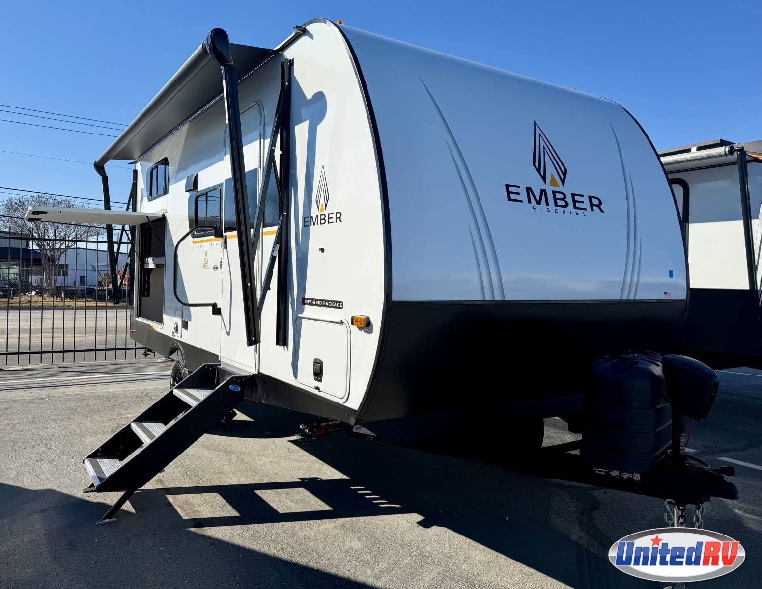 2026 Ember RV E-series 19ETS — photo 1 of 8
