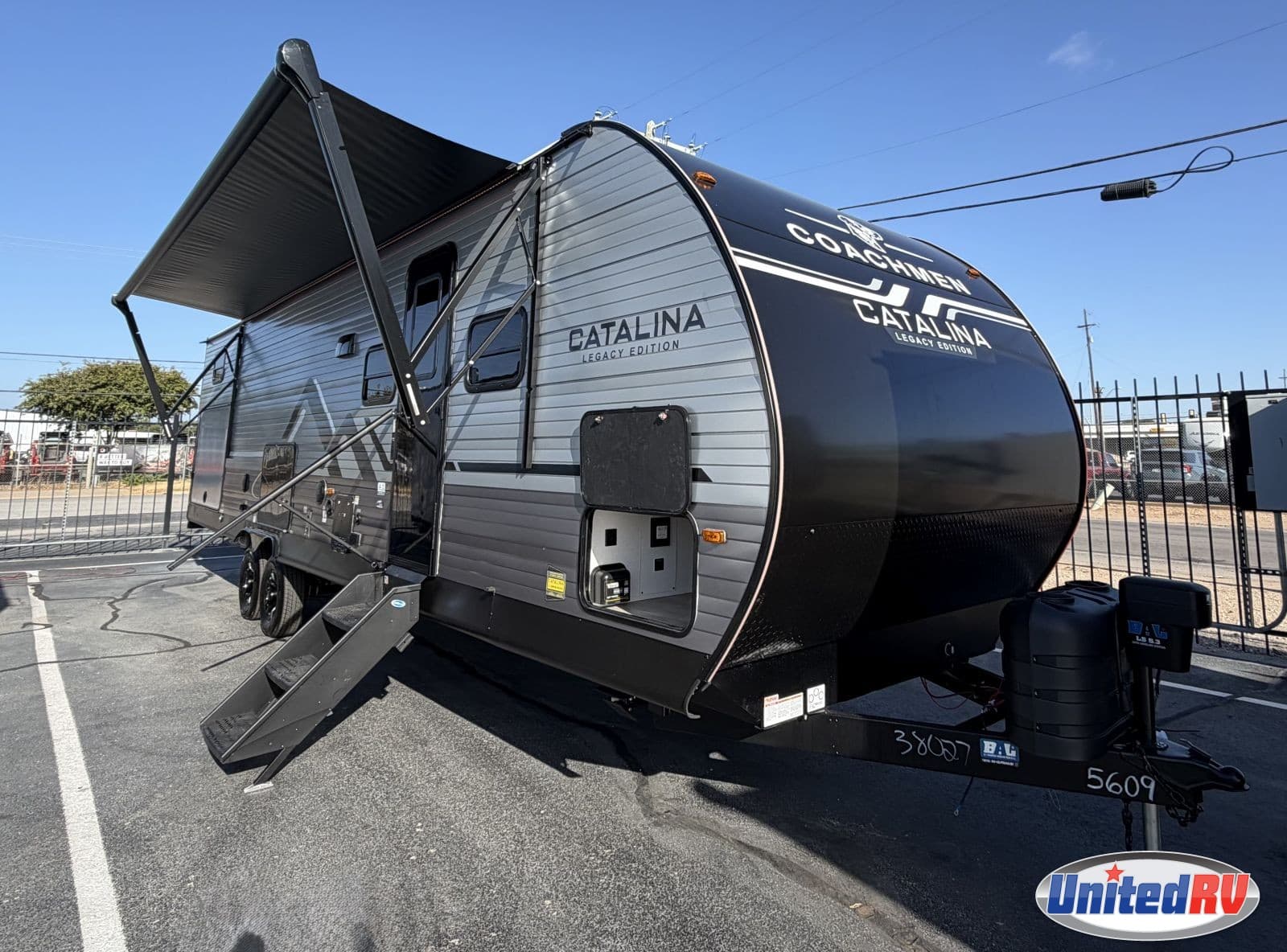 2027 Coachmen Catalina Legacy 323BHDS
