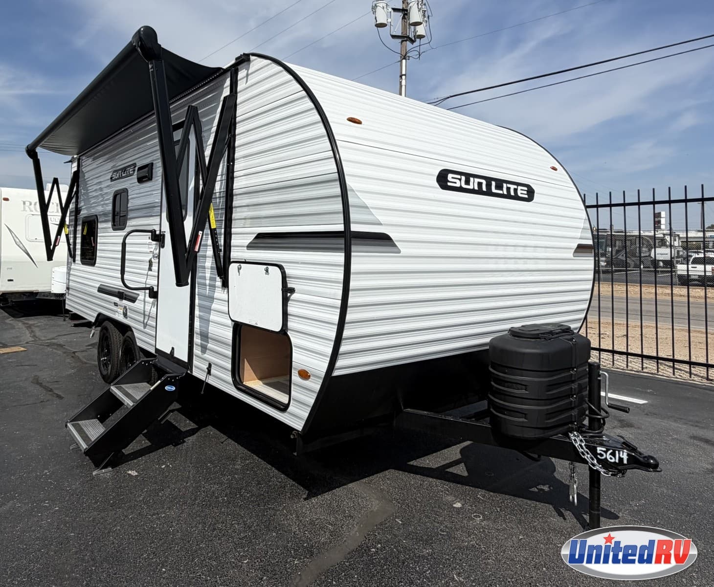 2027 Sunset Park RV Sunlite 21DBLTD Office