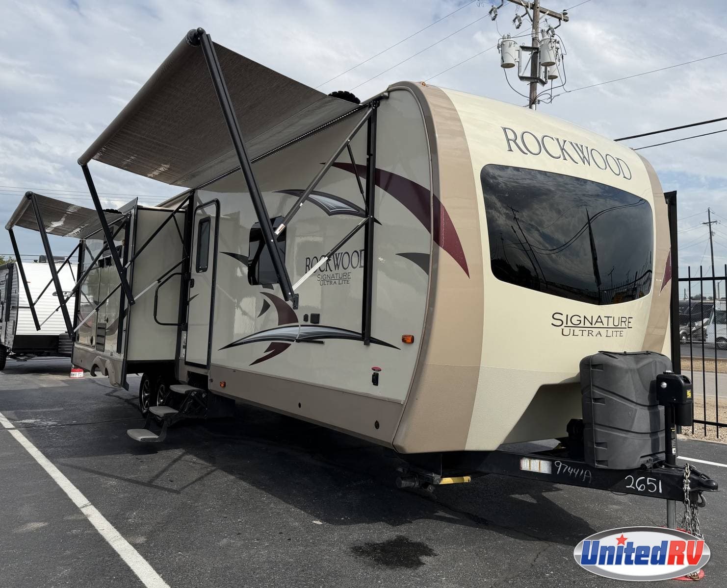 2018 Forest River Rockwood Signature Ultra Lite 8328BS