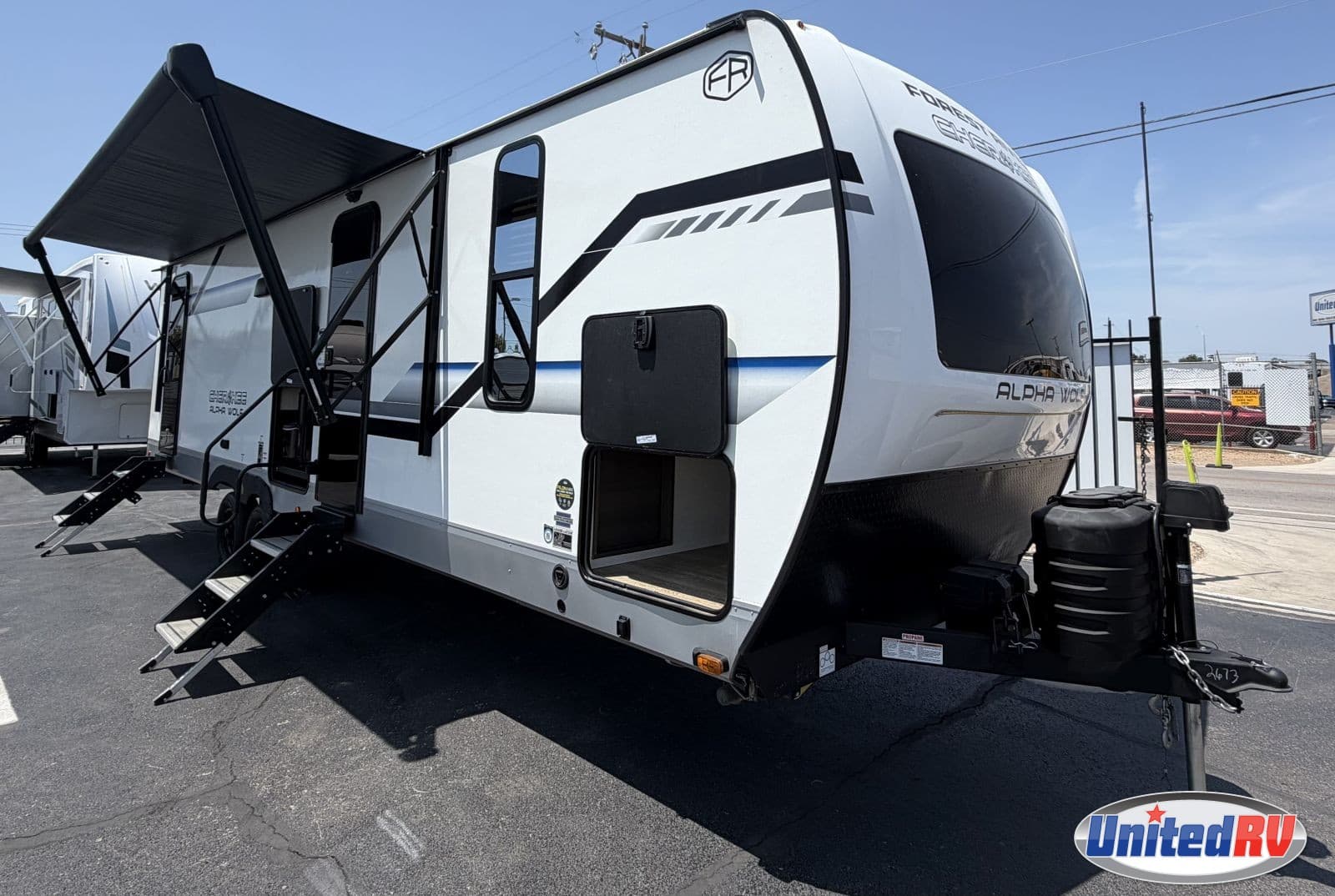 2025 Forest River Cherokee Alpha Wolf 26DBH-L — photo 1 of 8