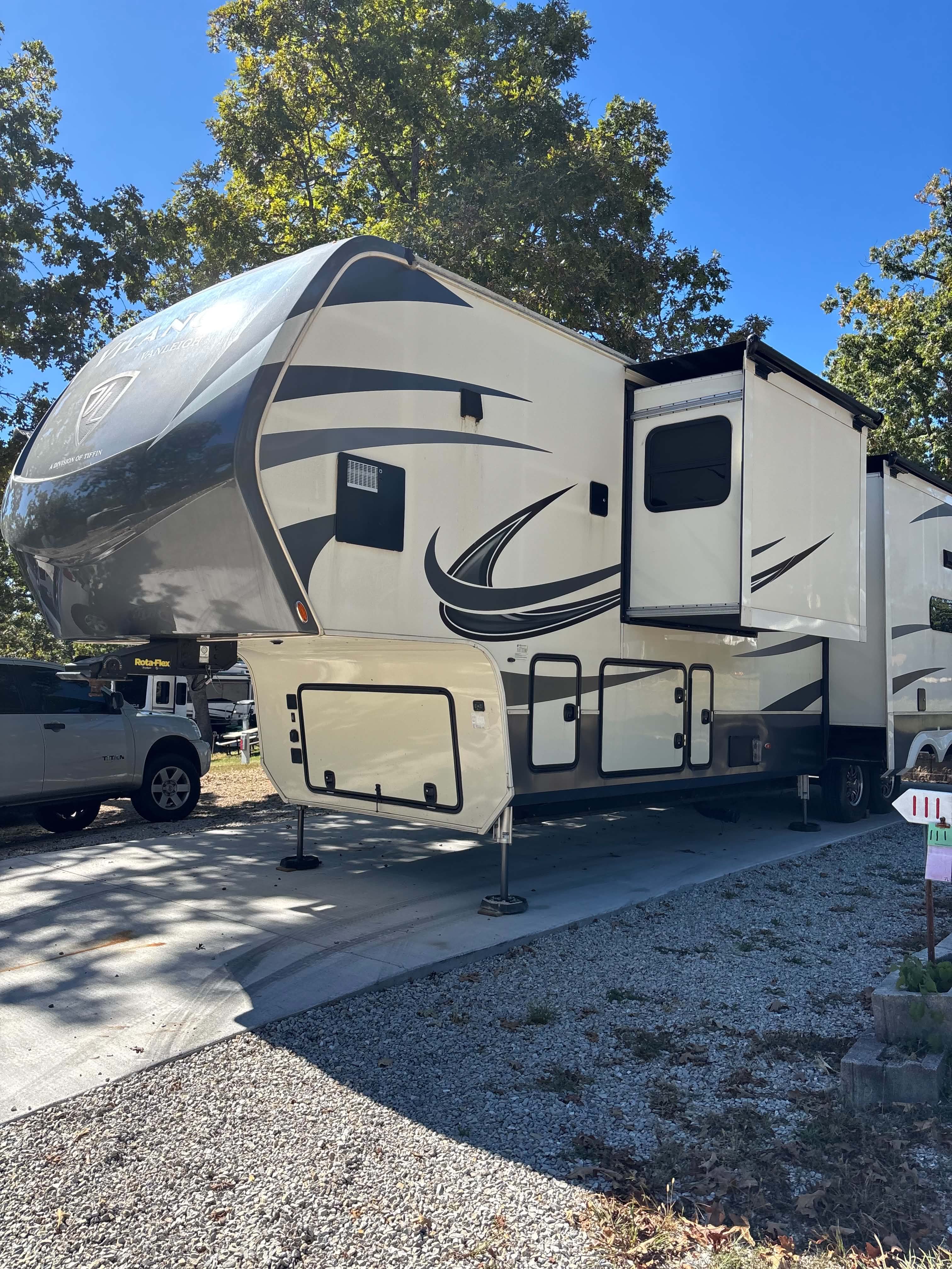 2020 Vanleigh Vilano 370GB