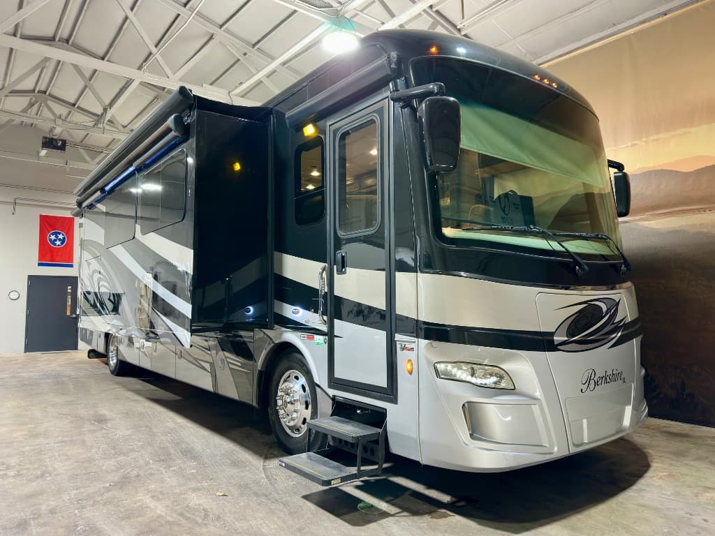 2021 Forest River Berkshire XL 40D