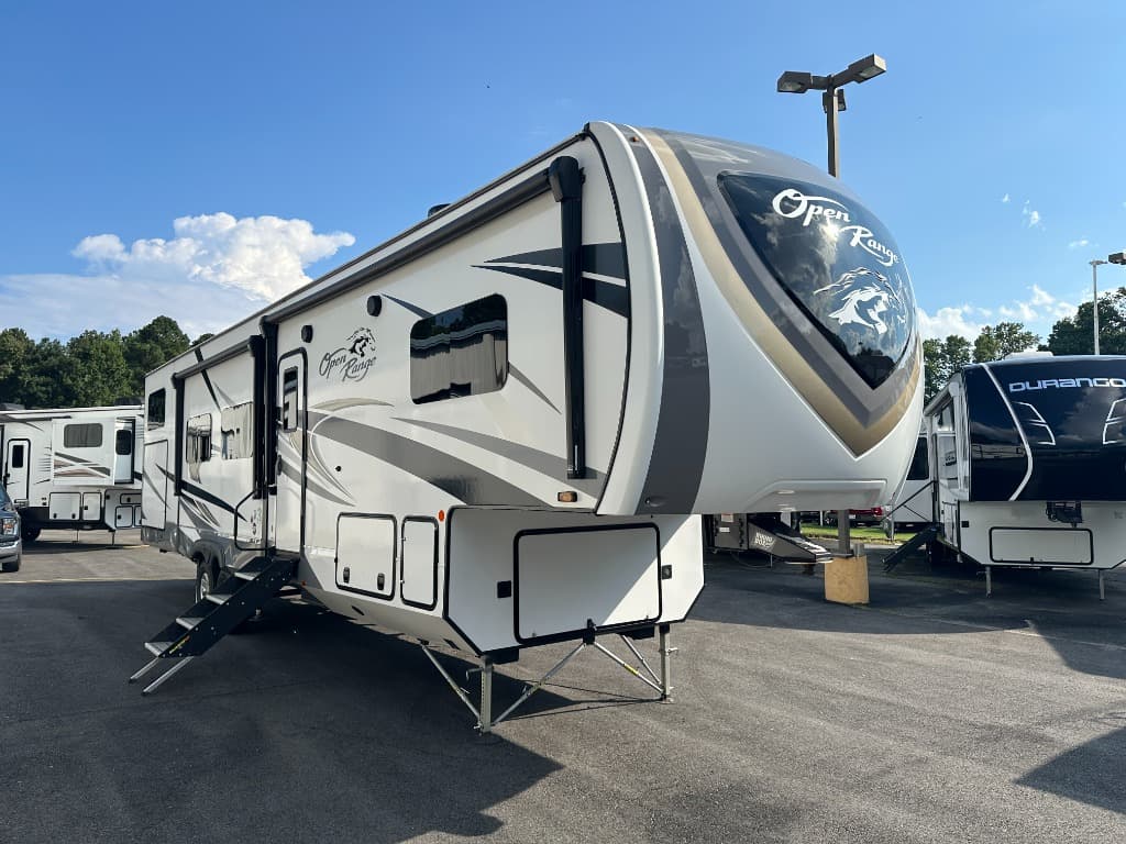 2022 Highland Ridge Open Range OF374BHS