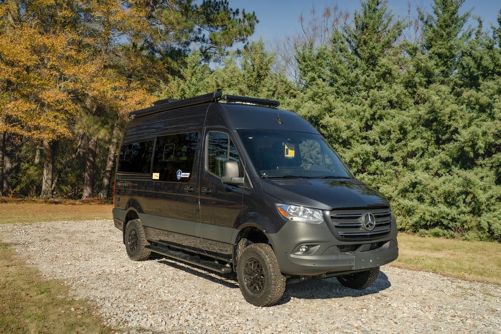 2025 Thor Motor Coach Sanctuary 19M