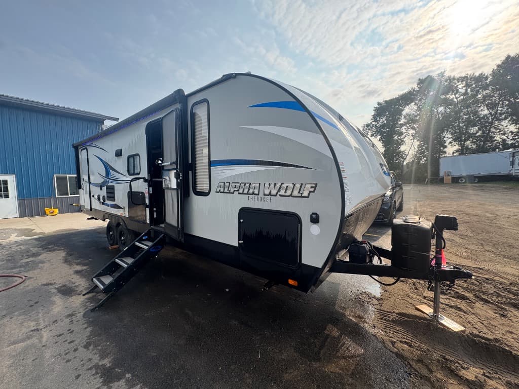 2019 Forest River Cherokee Alpha Wolf 26DBH-L